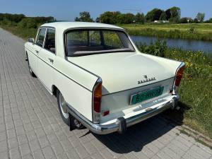 Image 21/50 of Peugeot 404 (1973)