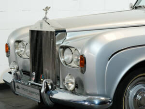 Image 16/19 de Rolls-Royce Silver Cloud III (1964)