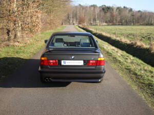 Image 9/97 of BMW M5 (1989)