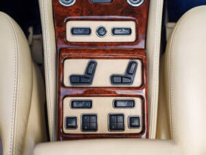 Afbeelding 22/33 van Rolls-Royce Corniche V (2001)