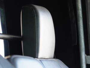 Bild 45/97 von Land Rover Defender 90 Td5 (2000)