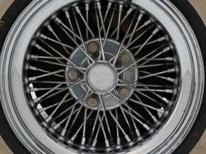 Image 3/15 of Excalibur Roadster IV (1983)