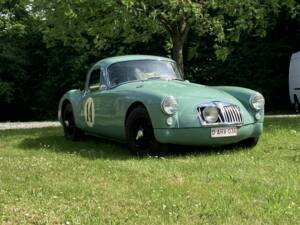 Image 1/5 de MG MGA Twin Cam (1960)