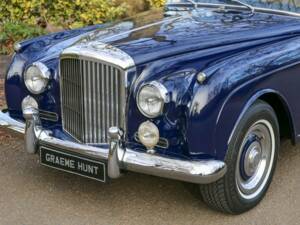 Image 13/50 of Bentley S 3 Continental (1962)