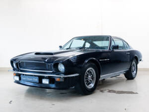 Immagine 1/36 di Aston Martin DBS V8 (1972)