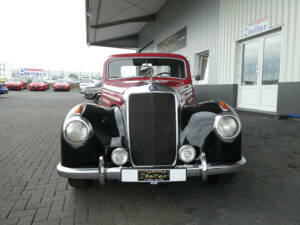 Imagen 2/19 de Mercedes-Benz 220 (1951)