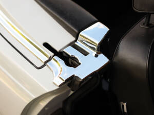 Image 76/85 of Mercedes-Benz 560 SL (1986)