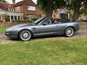 Image 5/28 of Aston Martin DB 7 Volante (1997)