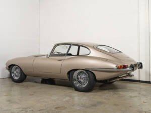 Image 7/27 de Jaguar Type E 3.8 (1962)