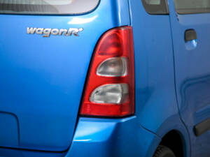 Bild 30/45 von Suzuki Wagon R+ (2004)