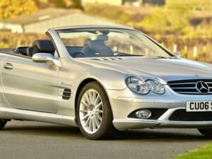 Immagine 6/50 di Mercedes-Benz SL 55 AMG (2006)