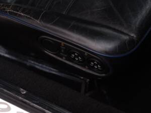 Bild 9/43 von Porsche 911 Carrera 3.2 (1989)