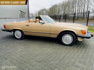 Image 5/17 of Mercedes-Benz 560 SL (1988)