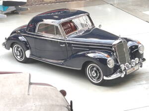 Image 19/53 of Mercedes-Benz 220 Coupe (1955)