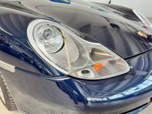 Image 32/44 de Porsche 911 Carrera (2000)