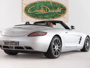 Image 12/48 of Mercedes-Benz SLS AMG Roadster (2012)
