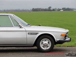 Image 17/50 de BMW 3.0 CS (1972)