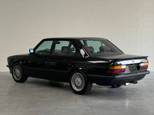 Image 15/21 de BMW M5 (1987)