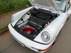 Bild 41/45 von Porsche 911 Carrera 2 (1993)