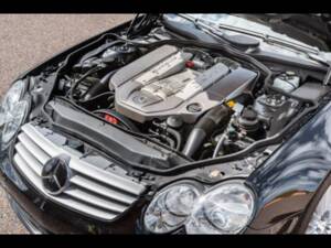 Image 9/9 of Mercedes-Benz SL 55 AMG (2003)