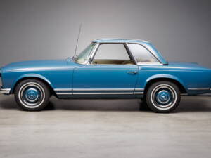 Image 7/38 of Mercedes-Benz 250 SL (1967)