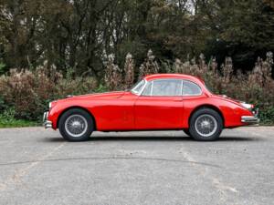 Image 39/45 of Jaguar XK 150 FHC (1960)