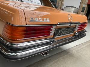 Image 9/35 of Mercedes-Benz 280 SE (1978)