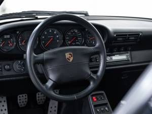Imagen 12/35 de Porsche 911 Carrera 4 (1996)