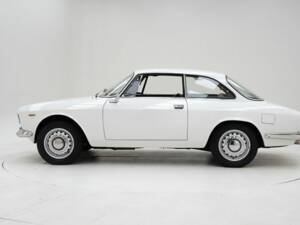 Imagen 8/15 de Alfa Romeo Giulia 1600 Sprint GT (1966)