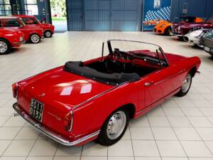 Image 16/47 of Innocenti 950 Spider (1962)