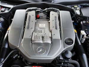 Immagine 24/50 di Mercedes-Benz SL 55 AMG (2006)