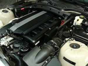Bild 27/30 von BMW Z3 2.2i (2002)