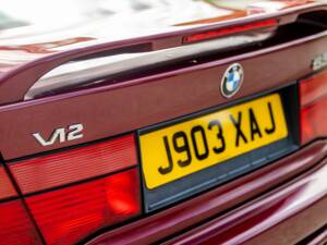 Image 38/45 of BMW 850i (1991)