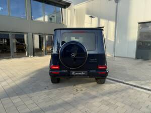 Immagine 10/30 di Mercedes-Benz G 500 (LWB) (2023)