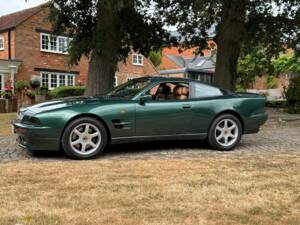 Image 9/30 of Aston Martin V8 Coupé (1996)