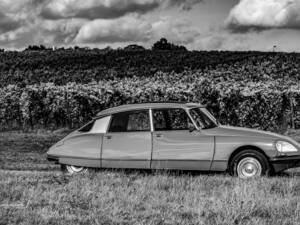 Image 7/30 of Citroën DS 23 Pallas (1975)