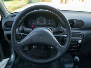 Image 29/43 of Hyundai Accent 1.3 (1997)