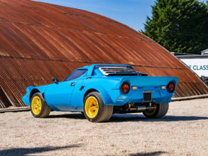 Image 14/46 of Lancia Stratos HF Stradale (1975)