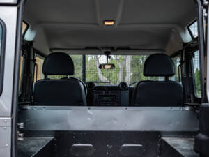 Image 29/50 of Land Rover Defender 90 TD4 (2007)