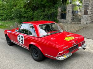 Afbeelding 4/29 van Mercedes-Benz 230 SL (1965)