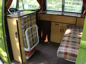 Immagine 15/17 di Volkswagen T2c Combi (1979)
