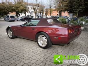 Image 4/10 of Chevrolet Corvette Convertible (1993)
