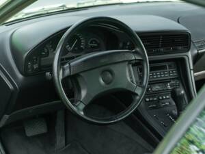 Bild 26/50 von BMW 850i (1990)