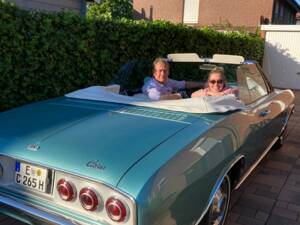 Image 4/18 de Chevrolet Corvair Monza Convertible (1965)