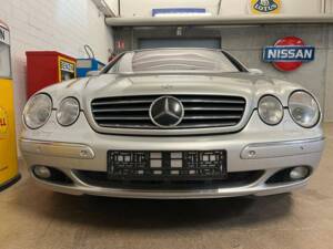 Immagine 3/18 di Mercedes-Benz CL 600 (2001)