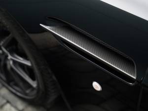 Immagine 30/50 di Aston Martin V12 Vantage S (2015)