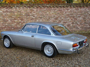 Bild 17/50 von Alfa Romeo 2000 GTV (1972)