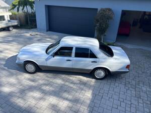 Image 2/45 of Mercedes-Benz 500 SE (1988)