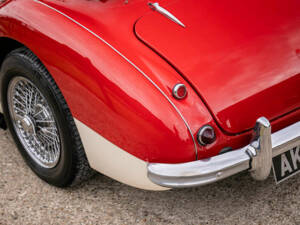 Image 33/39 of Austin-Healey 3000 Mk II (BJ7) (1963)