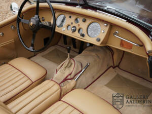 Image 44/50 of Jaguar XK 140 SE-C OTS (1956)